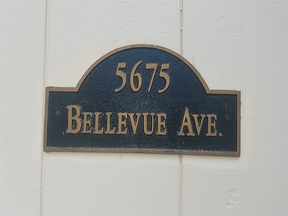 4th image of 5675 Bellevue Ave