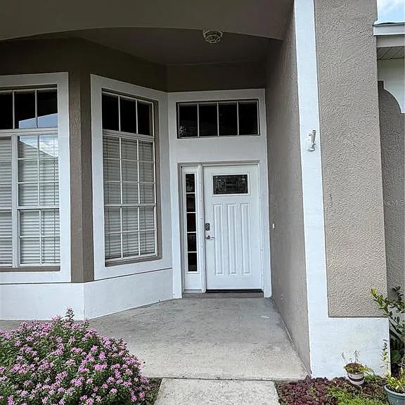 13813 Bluewater Cir — Photo 2