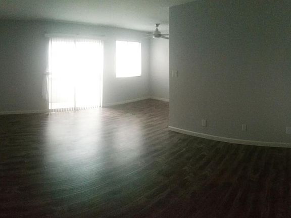 5th image of 919 N Genesee Ave APT 6