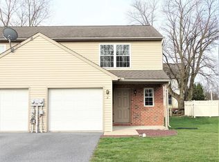 2 Stauffer Ct, Leola, PA 17540