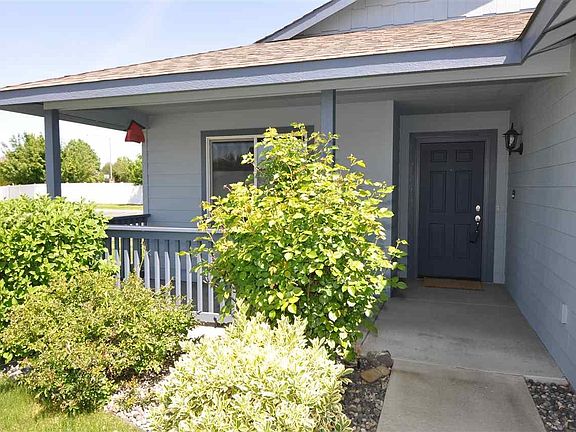 4th image of 1506 Larkspur Dr