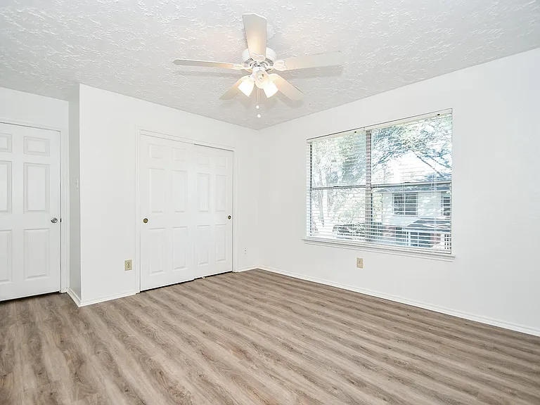 12311 Grove Meadow Dr — Photo 20