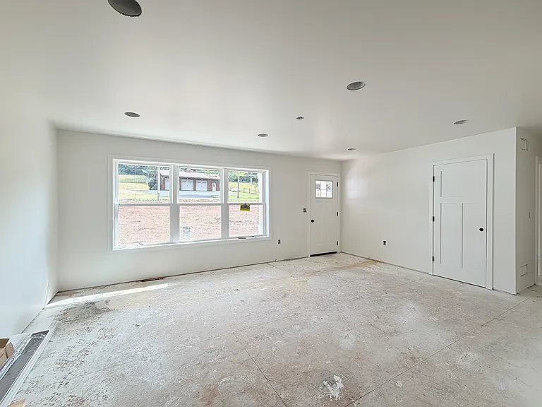 501 Black Horse Rd — Photo 3