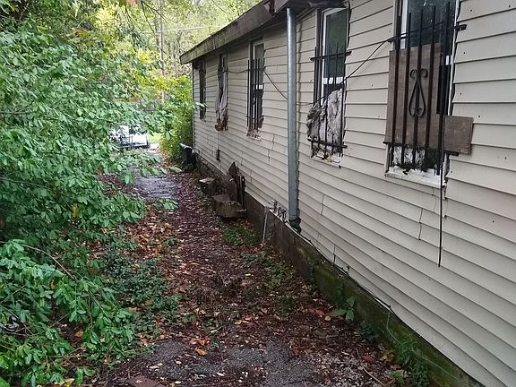 2nd image of 3623 Topping Ave