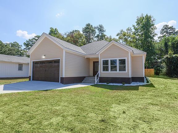 3rd image of 7800 Castleton Ln