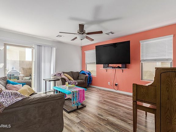 3rd image of 8216 W Albeniz Pl
