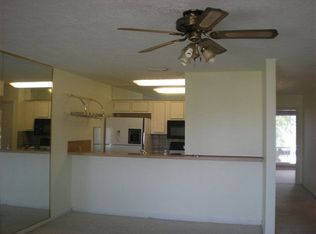 7006 N Holiday Dr, Galveston, TX 77550