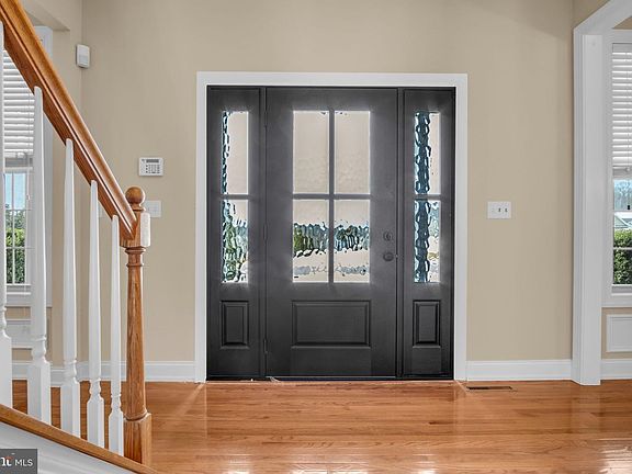 3rd image of 100 Deerfield Ct