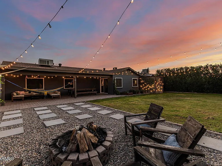 2200 N Los Altos Dr — Photo 39