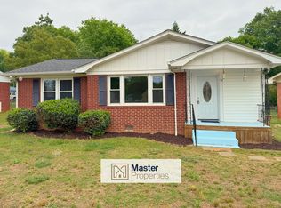 12 Templewood Dr, Greenville, SC 29611