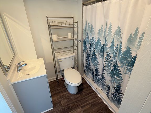 5th image of 312 Davis St #312