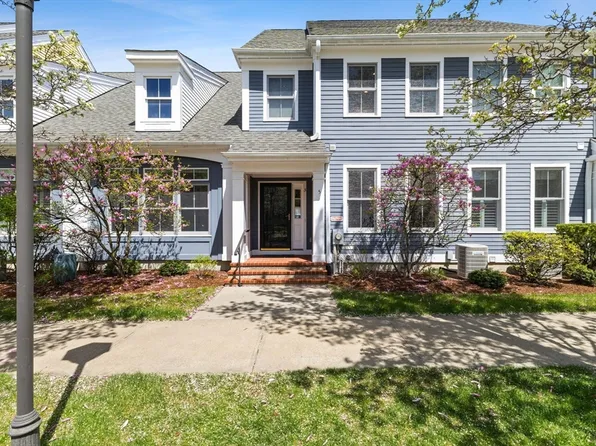 5 Flint Ln Unit 5, Norton, MA 02766