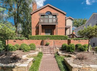 156 N Bemiston Ave, Clayton, MO