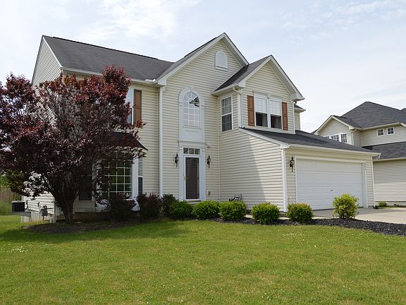 2nd image of 664 Rolling Brooke Way