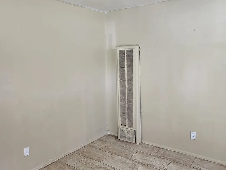 306 E Waldorf Ave #2 — Photo 12