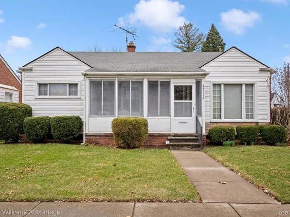 26068 Fordson Hwy, Redford, MI 48239