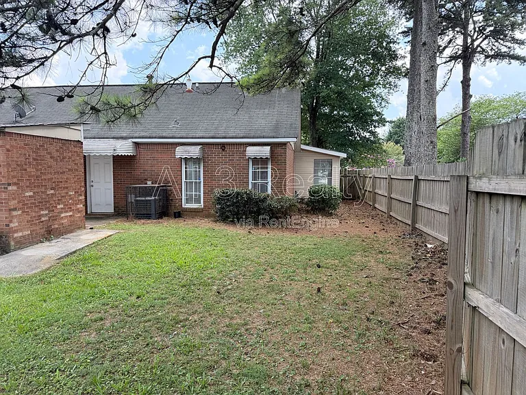 2140 Meadowview Ct SE #A — Photo 24