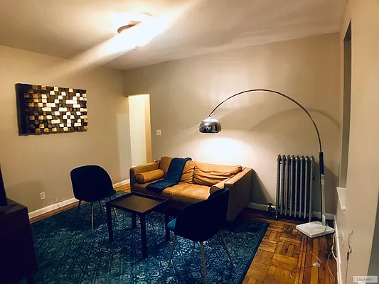 Rented by Charles Coutinho LLC | media 79