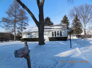 2636 Theresa Ave, Waukegan, IL 60085
