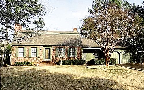 2nd image of 302 Buckeye St