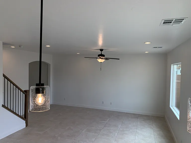 2477 W 350 N — Photo 3