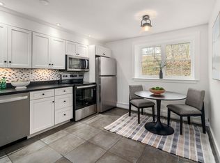 10 Chapel Hill Dr APT 3, Plymouth, MA 02360