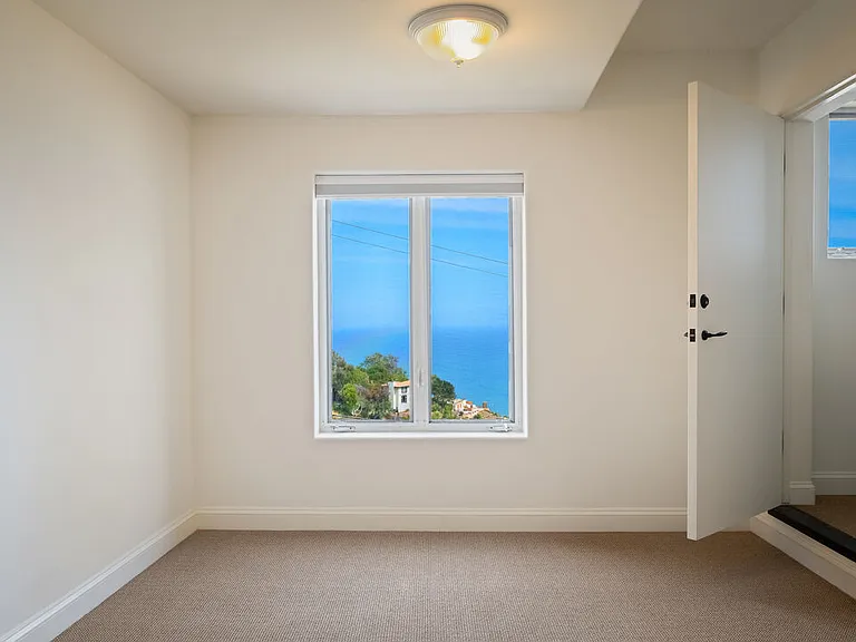 3235 Rambla Pacifico — Photo 37