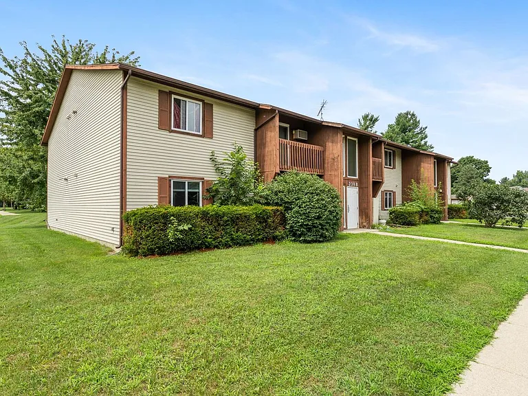 York Hills Apartments ( York Hills Apts LLC) — Photo 22