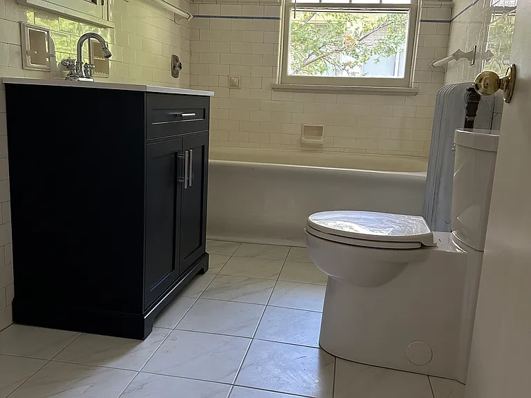 1110 N Maplewood Ave — Photo 13