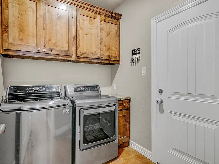 6407 Norwood St — Photo 11