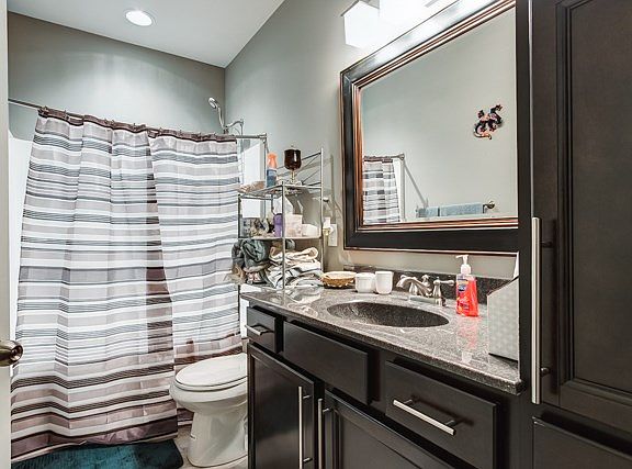 4th image of 2222 Meadowhill Ln