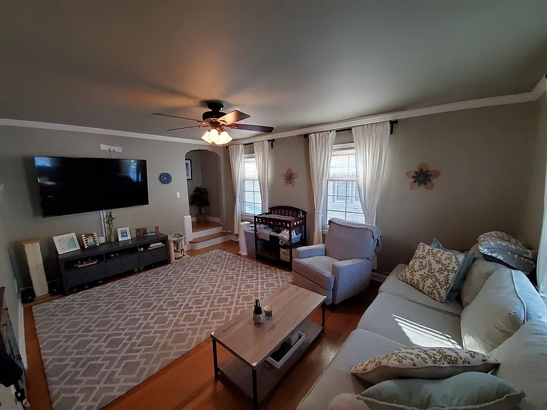 4248 S Pine Ave — Photo 5