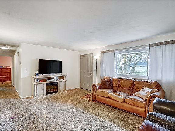 4th image of 4618 Loxley Dr