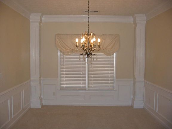 Dining room.