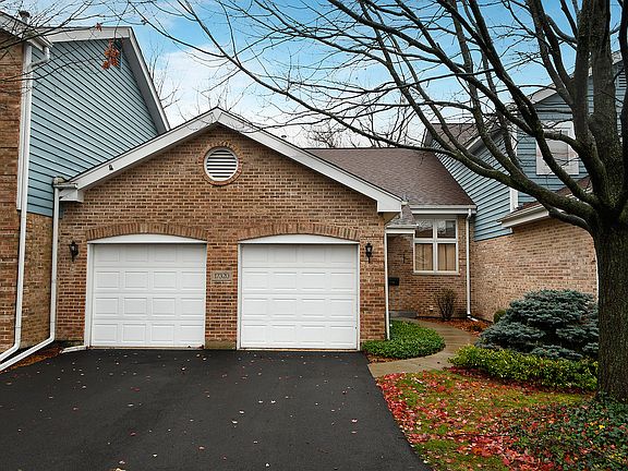 2nd image of 17320 Lakebrook Dr