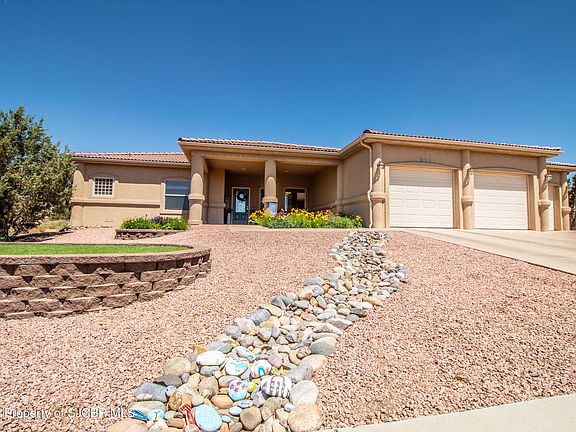 2nd image of 6023 Club House Dr