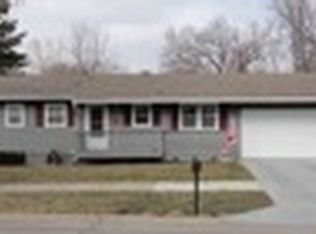 3032 Claflin Rd, Manhattan, KS 66503