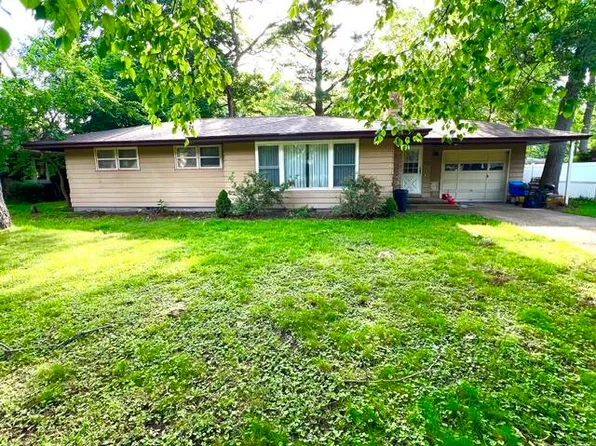 3488 W Manitou Cir, Muskegon, MI 49441