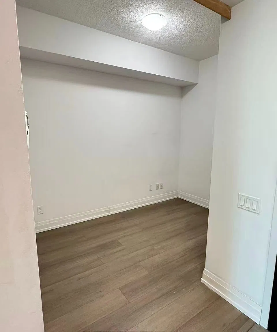 2 bed, $3,000 — Photo 4