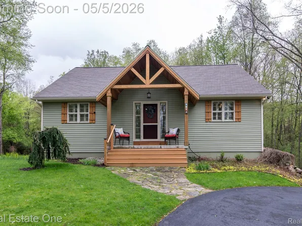9474 Marshall Rd, South Lyon, MI 48178