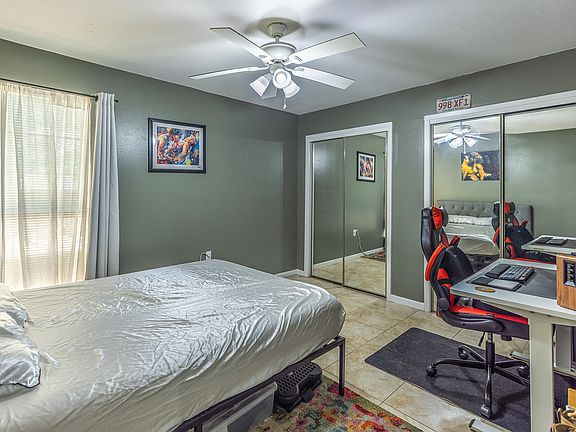 5th image of 514 Schneider Dr