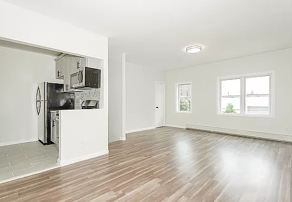 5th image of 817 E 170th St #A