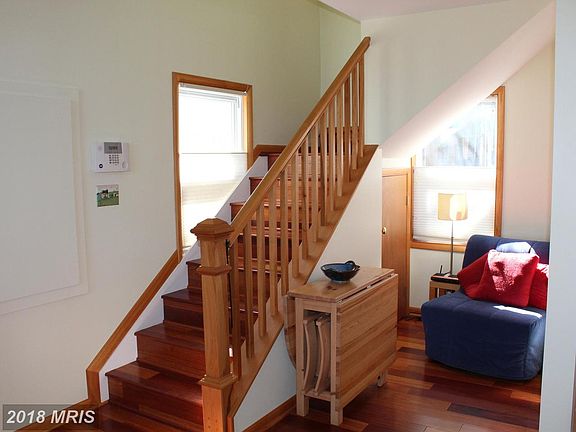 5th image of 1568 Annapolis Dr