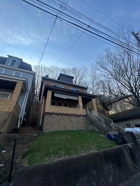 822 Doyle Ave photo 1