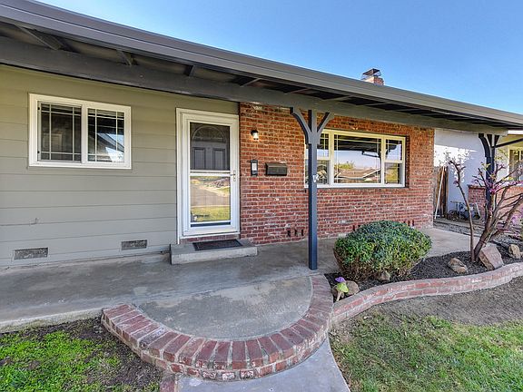 4th image of 9172 Condesa Dr