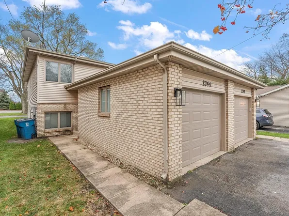 2744 Hart Rd, Highland, IN 46322