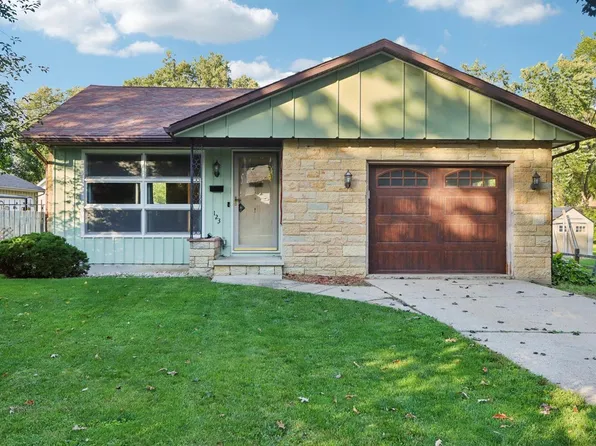 123 West Oak STREET, Lake Mills, WI 53551