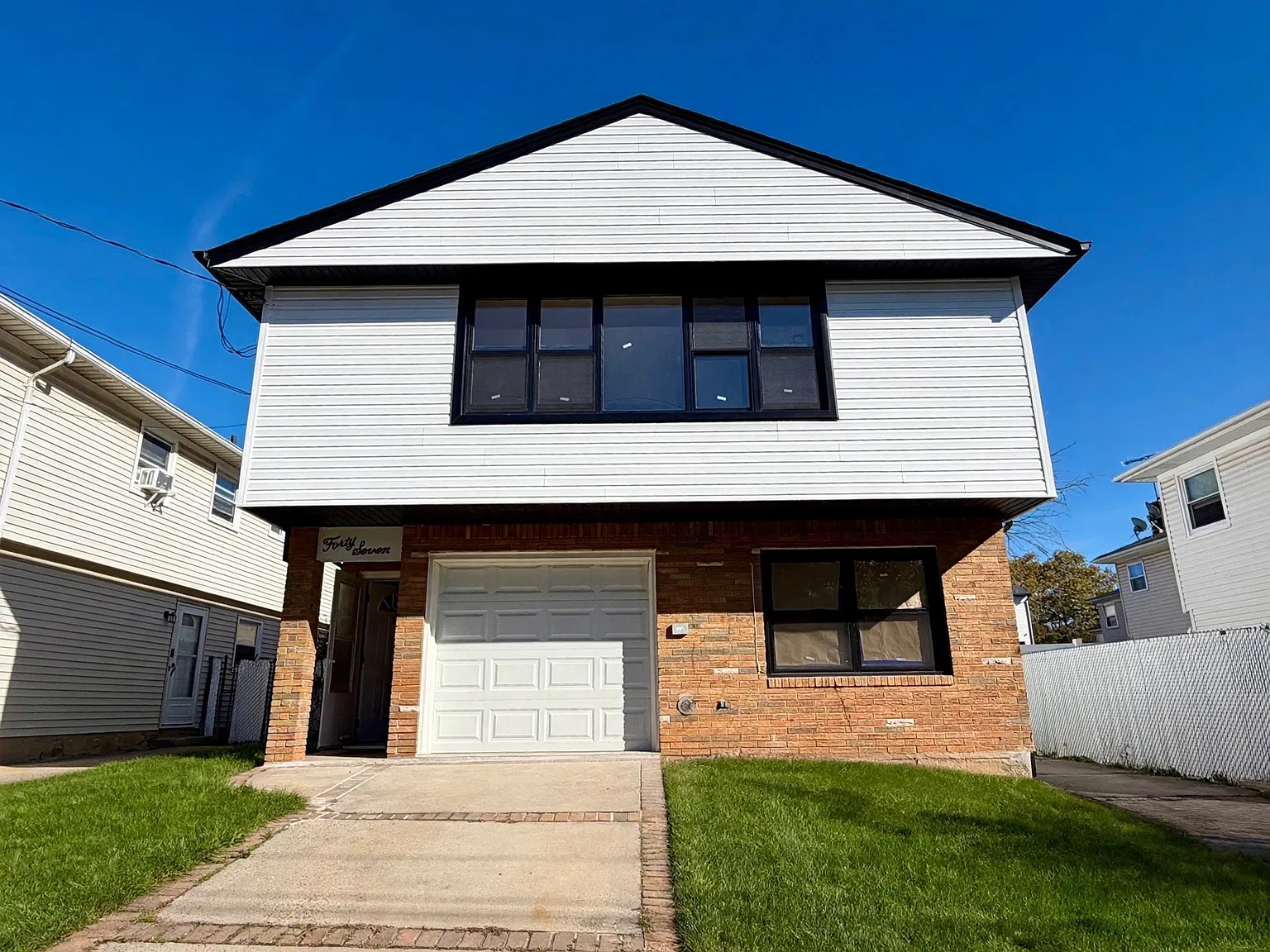 3 bed, 1550 sqft, $3,600 — Photo 1