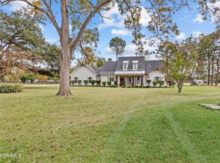 1316 Young St, Broussard, LA 70518