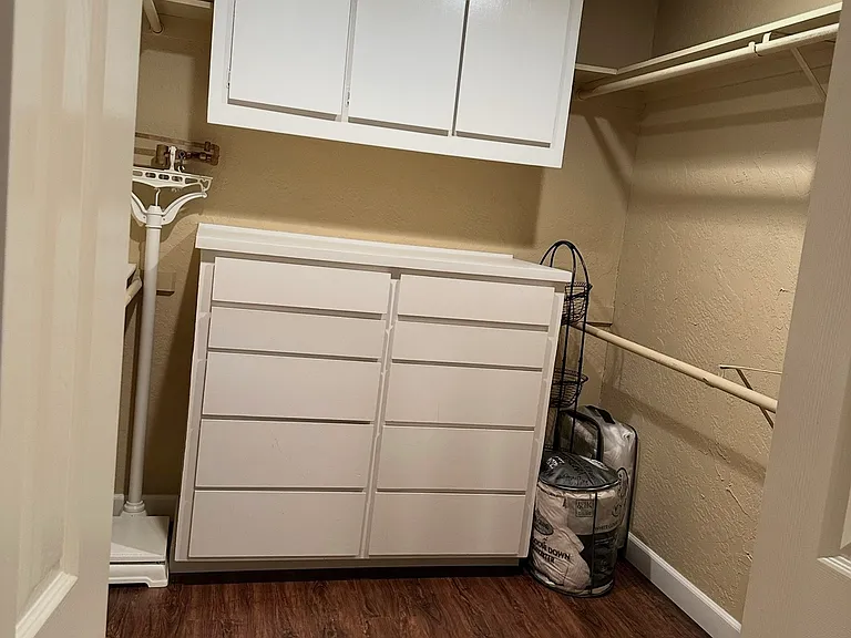 1017 1/2 Valley Crest Dr — Photo 12